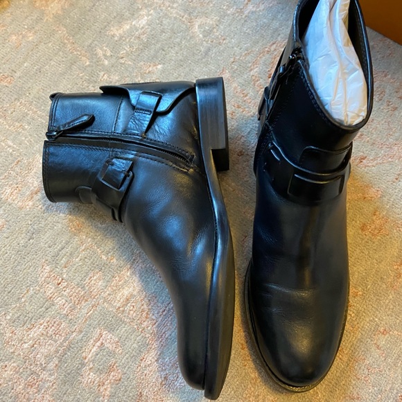 Tory Burch Black Leather Derby Flat Ankle Boots EUC - Picture 6 of 11